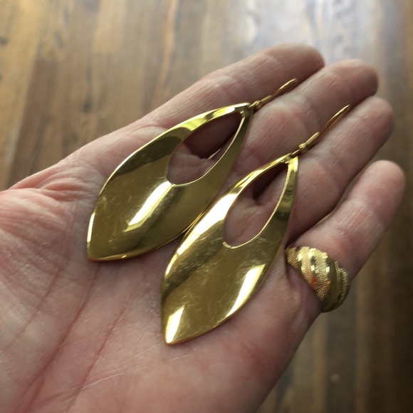 Elongated geometric gold tone dangles. Ed Force (China) pierced/fishhooks GUC - Picture 3 of 9